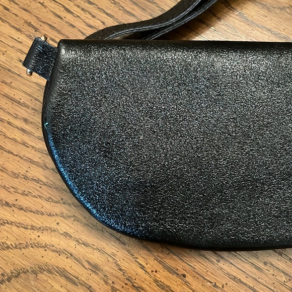 Tourance metallic‎ leather fanny bag, NWOT - Picture 5 of 11